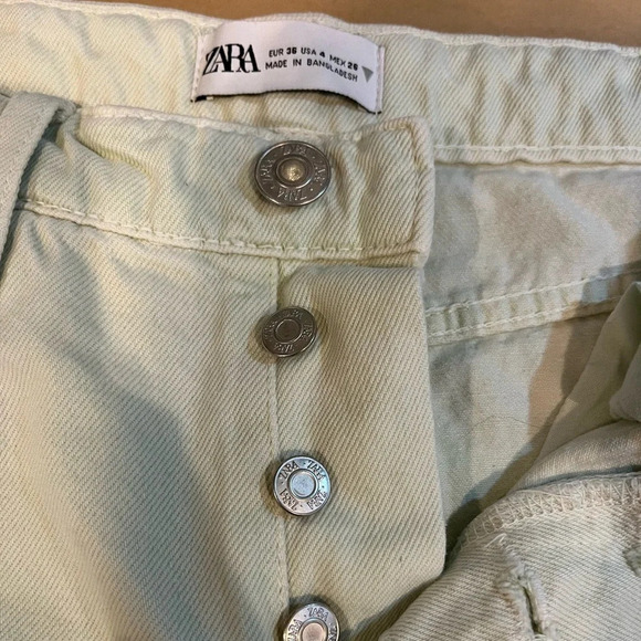 ZARA Womens sz 4 pastel green distressed denim jeans frayed ankles straight leg - Picture 4 of 6